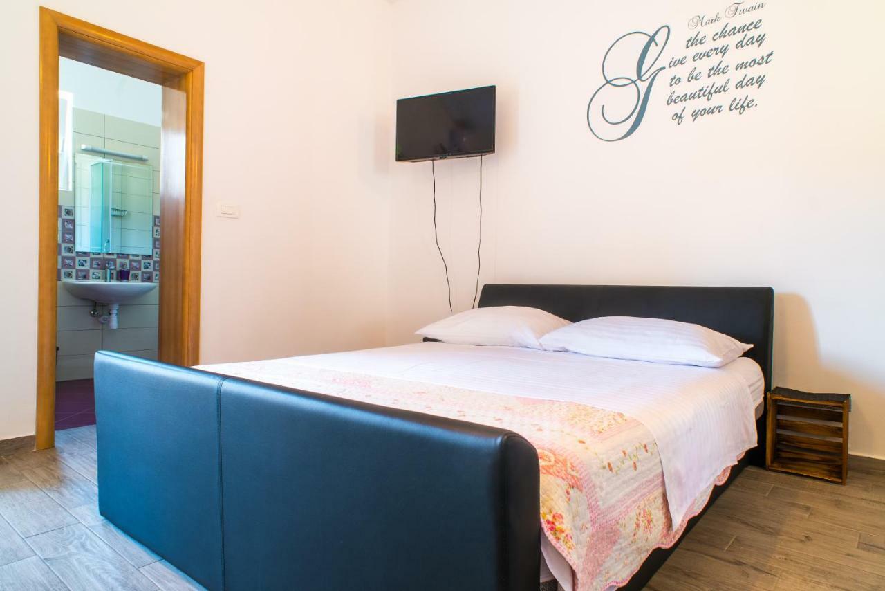 Apartamento Red Rose Split Exterior foto